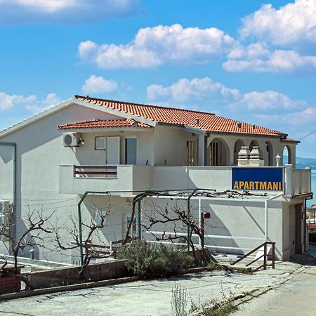 Apartments With A Parking Space Pisak, Omis - 5975 Bagian luar foto