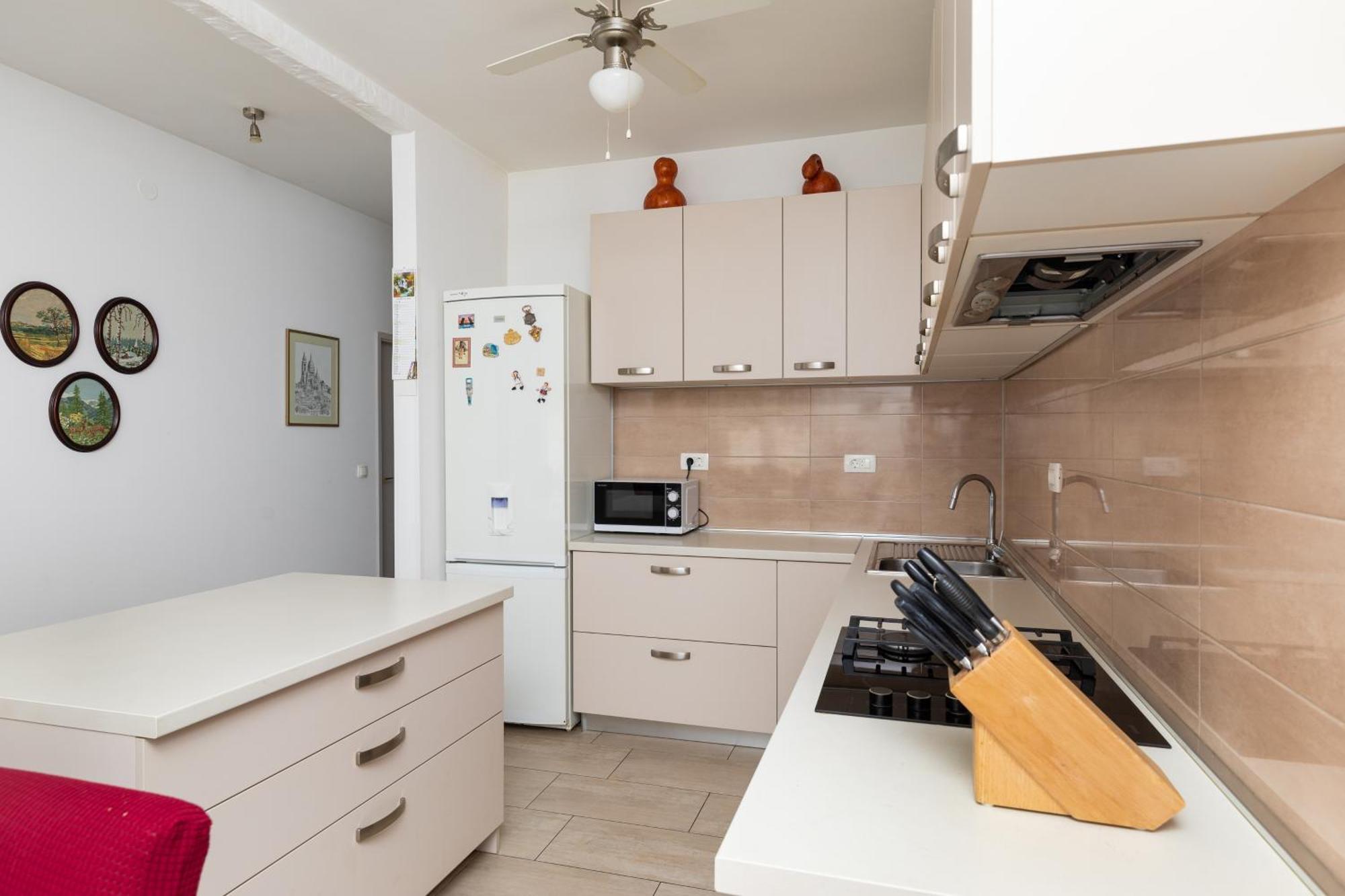 Apartments With A Parking Space Pisak, Omis - 5975 Bagian luar foto
