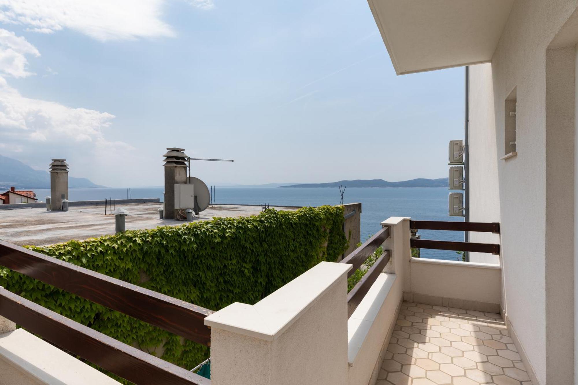 Apartments With A Parking Space Pisak, Omis - 5975 Bagian luar foto